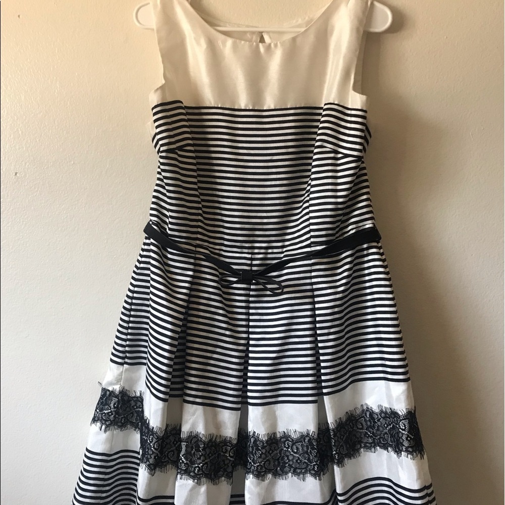 Danny and Nicole Black & White cocktail dress 16P